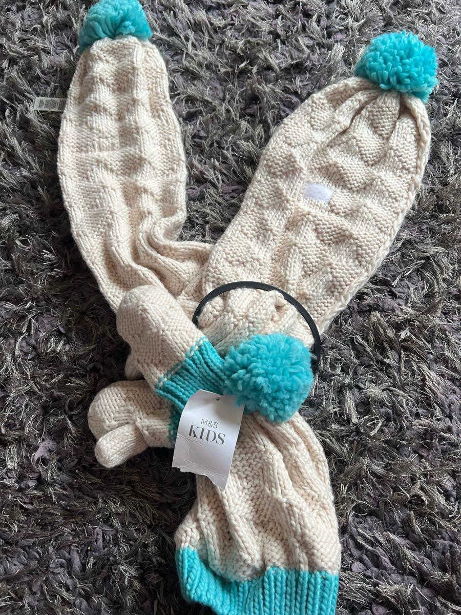 marks and spencer scarf and gloves