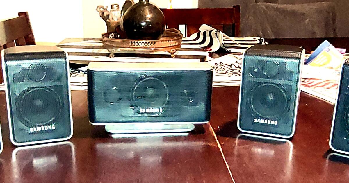 Samsung Surround Sound Speaker System for 18 in Las Cruces, NM For