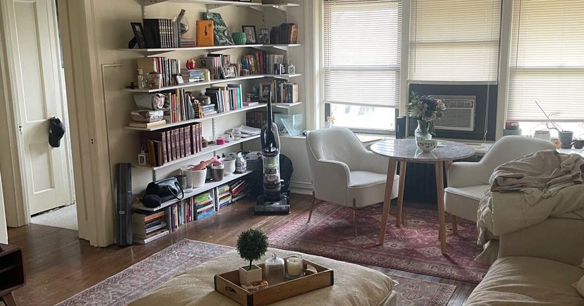 1 bedroom/1 bathroom Apartment for sublease for 1071 in Pittsburgh, PA