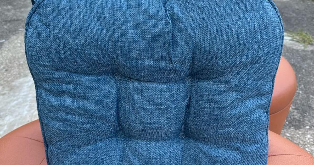 8 Blue Cushions For 40 In Eastlake OH For Sale Free Nextdoor 8 blue cushions for 40 in eastlake oh for sale free nextdoor