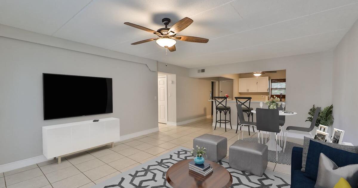 3/2 Condo in Tampa w/ Back Patio for 227000 in Tampa, FL For Sale