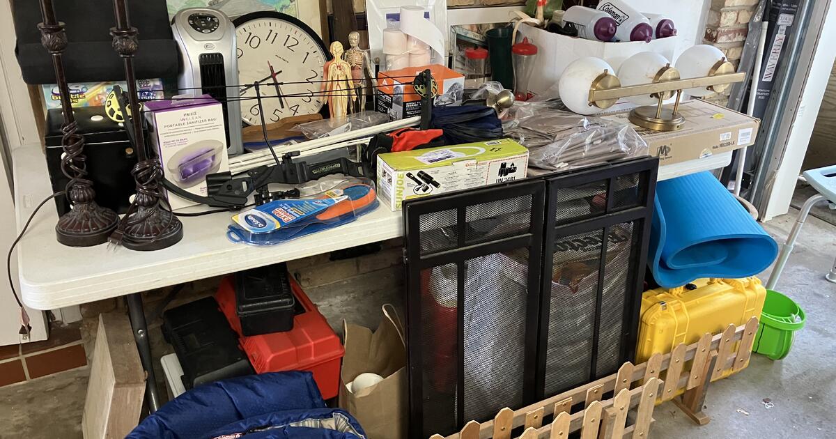 828 Castle Kirk Dr, PEO fundraising garage sale Sat. 10/21, 73 for