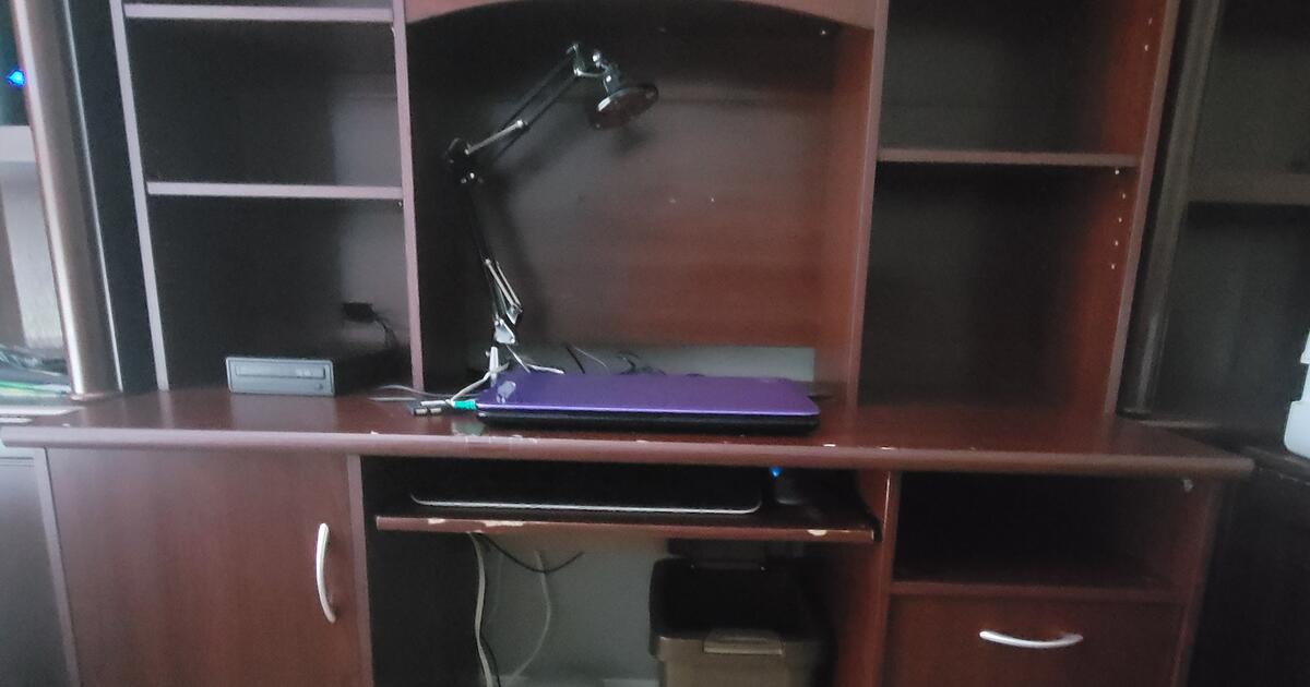 OFFICE/STUDENT DESK for Free in Ocala, FL For Sale & Free — Nextdoor
