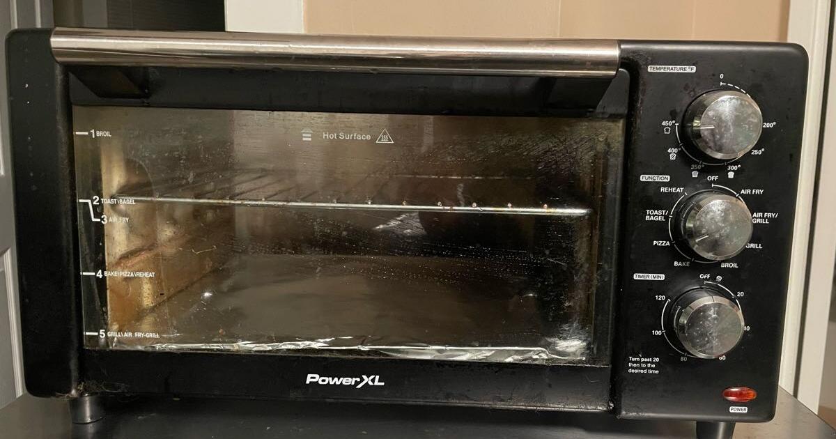 Free Toasteroven with multiple functions works great & don’t want to just throw this away