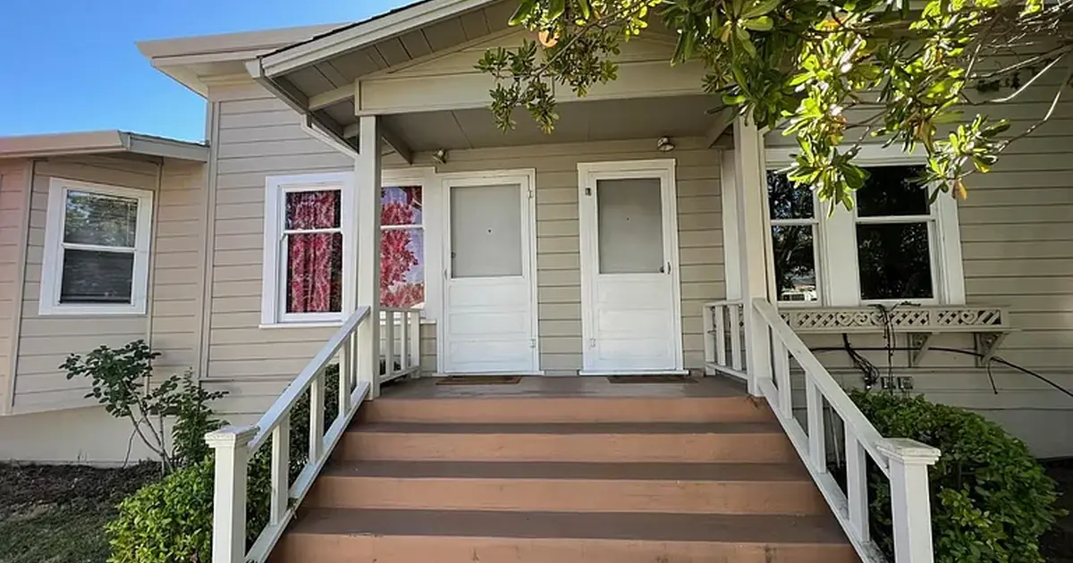 HOME PLUS ATTACHED IN LAW/GRANNY UNIT, REDUCED 40,000! for 840000 in