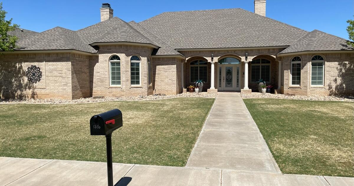 House for Sale, 549,000, 1216 N. 15th St., Wolfforth for 549000 in