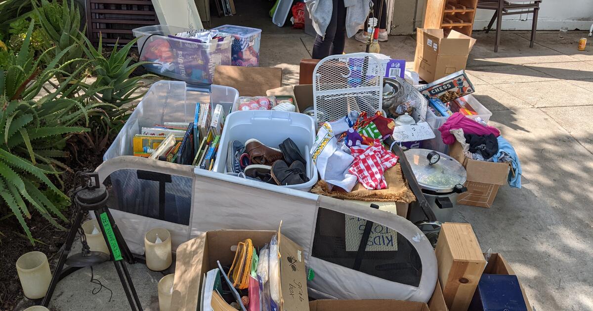 free garage sale leftovers for Free in Oakland, CA Finds — Nextdoor