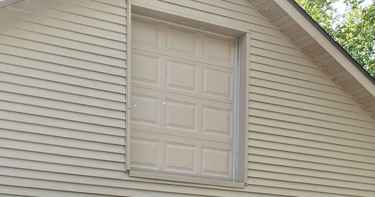Garage Door for Free in Wayzata, MN For Sale & Free — Nextdoor