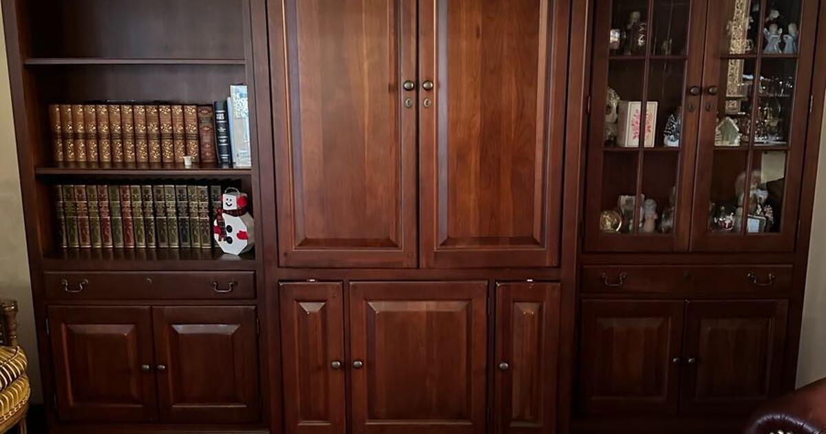 Wall Unit for 300 in Wanaque, NJ For Sale & Free — Nextdoor