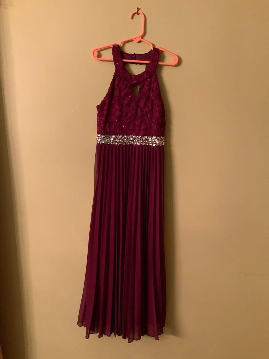 Burgundy long Dress $10