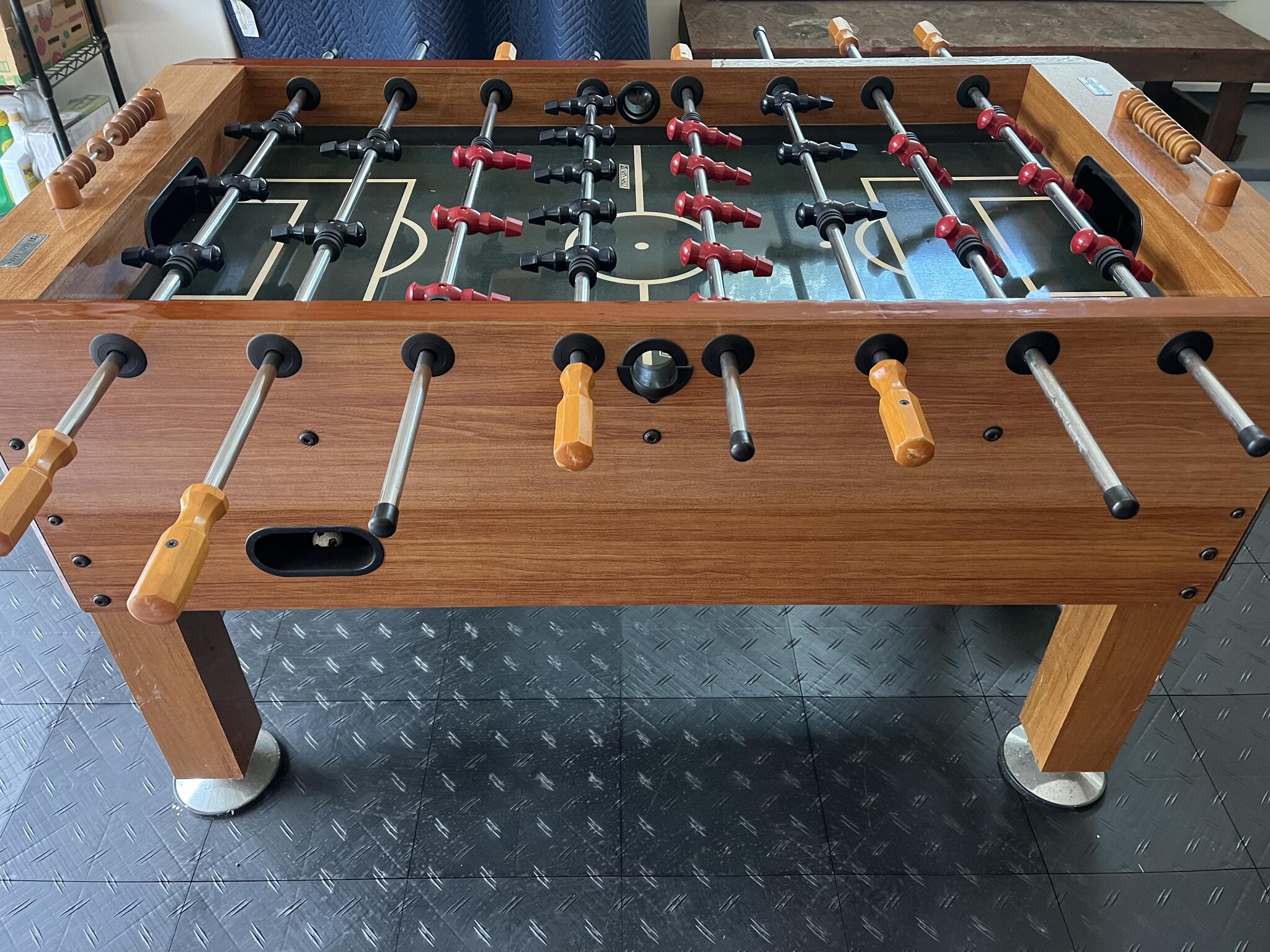 Harvard electronic hot sale foosball table