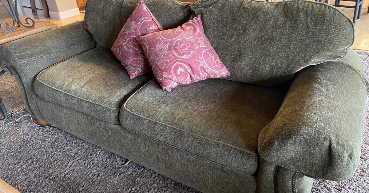 2 Comfy, Pretty Sofas/Couches for 399 in Boise, ID For Sale & Free