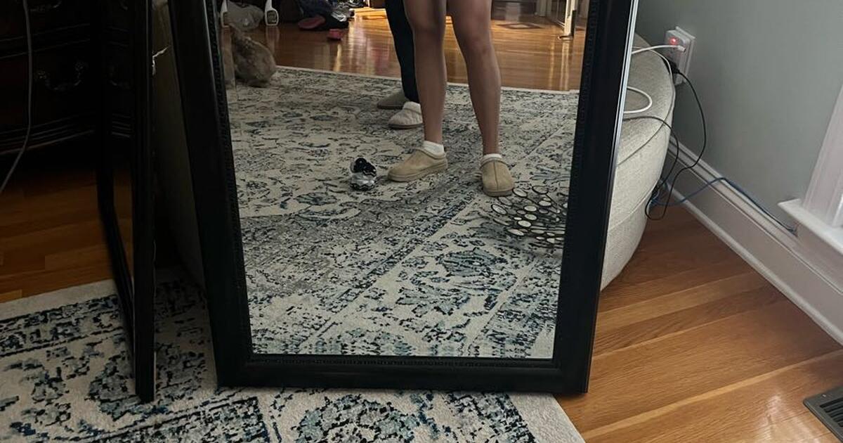 mirrors for 50 in Wilmington, NC For Sale & Free — Nextdoor