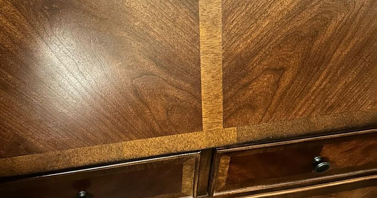 Desk for 520 in Leicester, MA For Sale & Free — Nextdoor