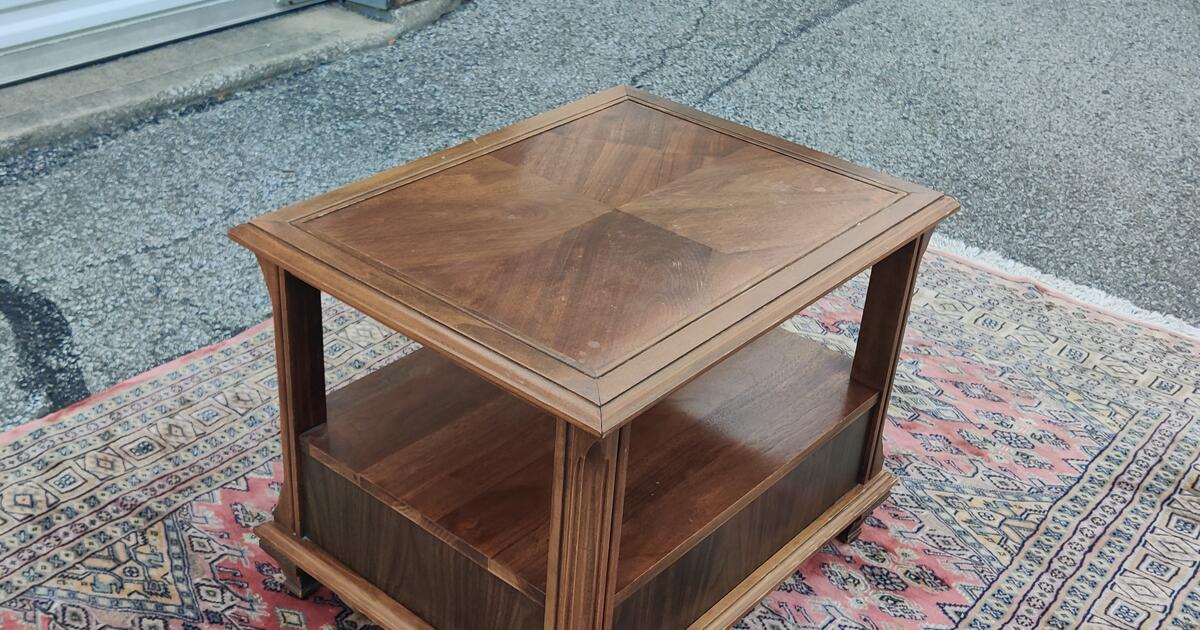 Sturdy End Table for Free in Carmel, IN For Sale & Free — Nextdoor