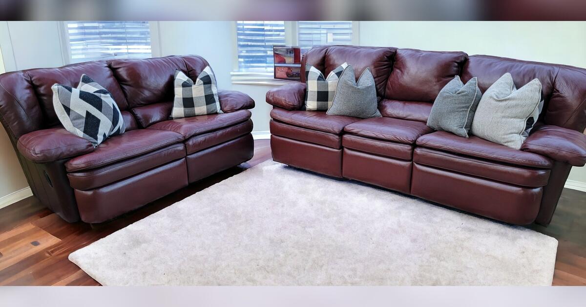 Klaussner Leather DualRecliner Sofa and Loveseat Combo Redish Brown