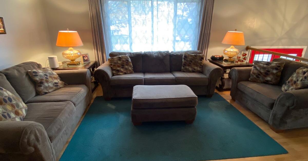 8 Piece Living Room Set for 500 in West Warwick, RI For Sale & Free