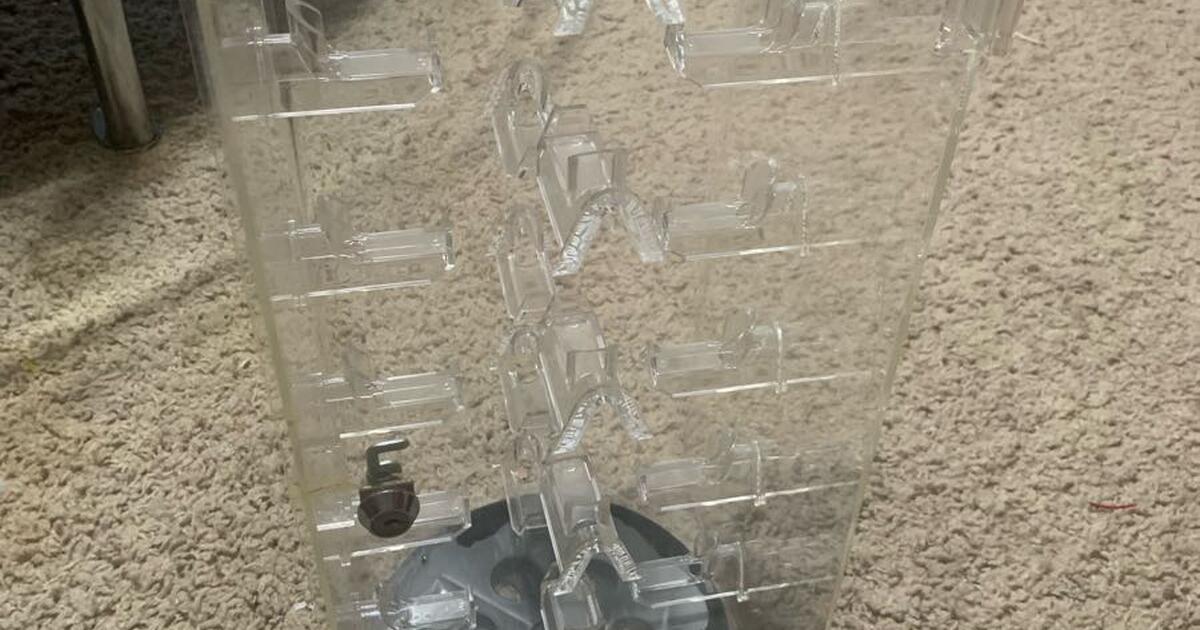 Rotating Glasses Case for 1 in Bakersfield, CA Finds — Nextdoor