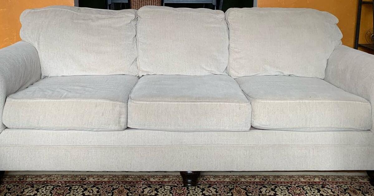 2 couches PICKUP ONLY for 100 in Savannah, GA For Sale & Free