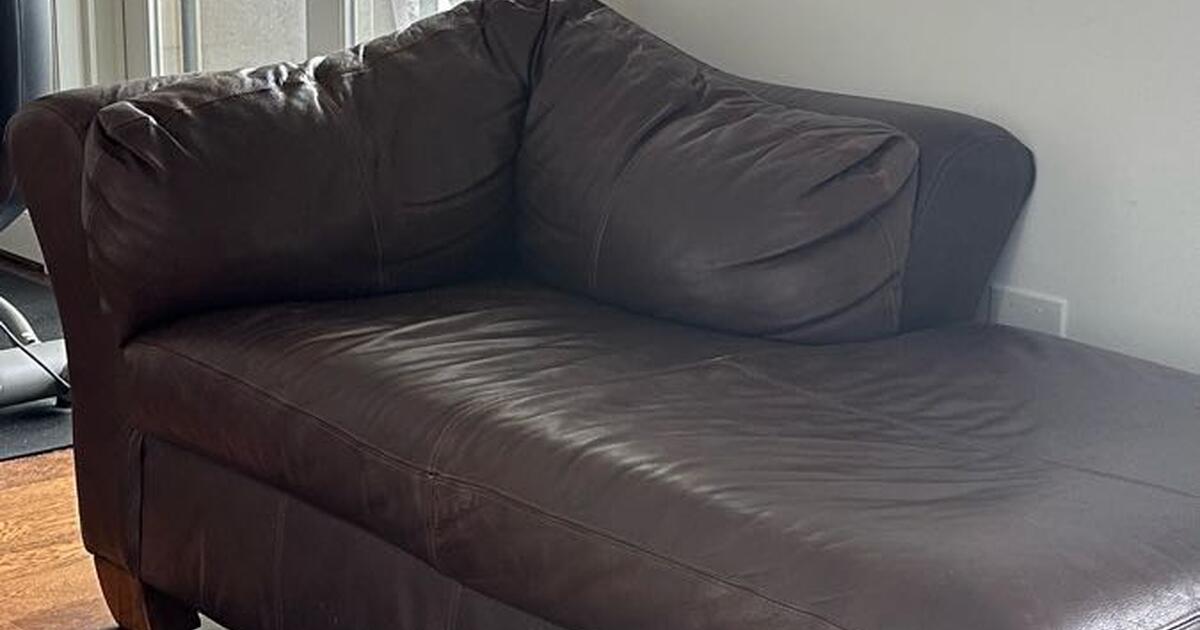 Leather Fainting Couch for 125 in Oklahoma City, OK For Sale & Free
