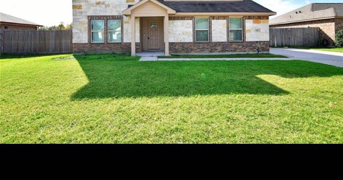 Beautiful home listing in Dayton Fordland Estates for Free in Humble