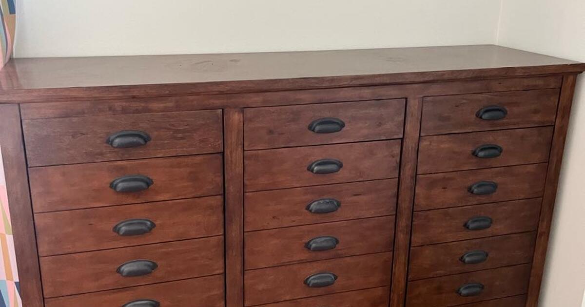 buffet-storage-furniture-for-250-in-indian-harbour-beach-fl-for