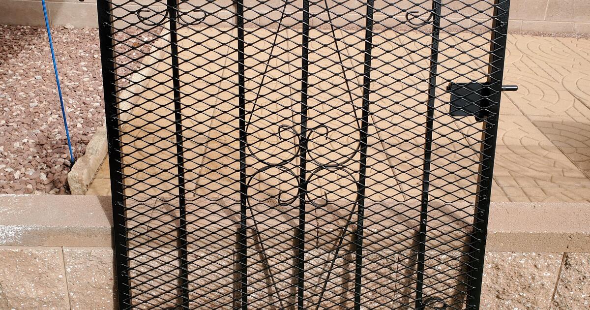 Mesh Screened Gates for 1 in Albuquerque, NM For Sale & Free — Nextdoor