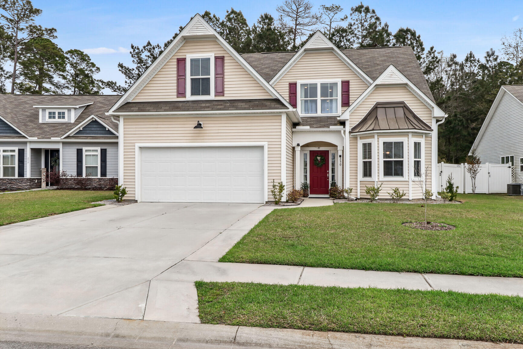 Reduced in Hearthstone Lakes! for 519000 in Hilton Head Island, SC