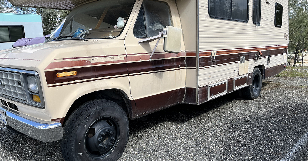 1987 Ford RV - As In Condition - FREE MUST TOW OUT ASAP for Free in ...
