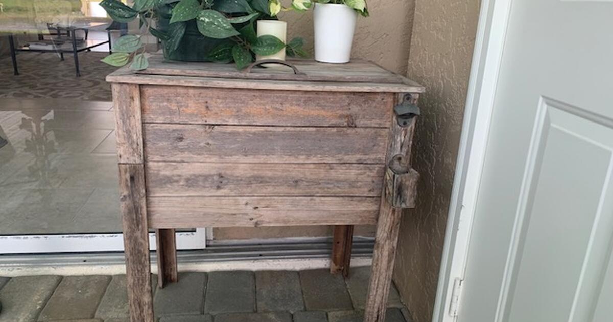 Antique Looking Ice Chest End Table for 45 in Naples, FL For Sale
