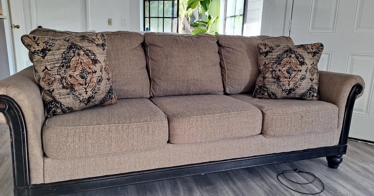 Couch for 200 in Sacramento, CA For Sale & Free — Nextdoor