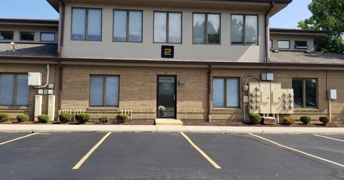 Quiet office space for rent for 500 in Centerville, OH For Sale