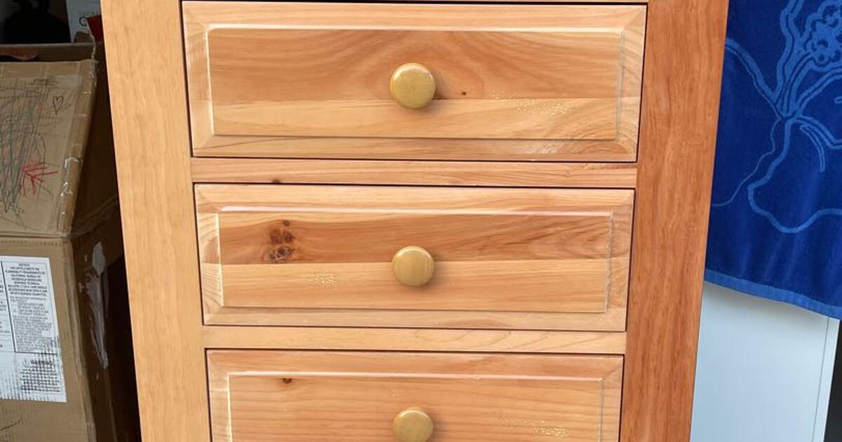 Broyhill Fontana Lingerie Chest for 175 in Aliso Viejo, CA For Sale