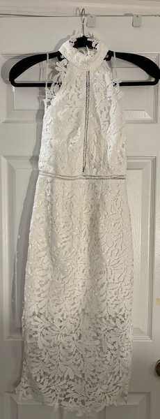 Lulus Divine Destiny White Lace Halter Midi Dress NWT Size Small For $50 In Herndon, VA | For Sale & Free Nextdoor Lulus Divine Destiny White Lace Halter Midi Dress NWT Size Small For $50 In Herndon, VA | For Sale & Free Nextdoor