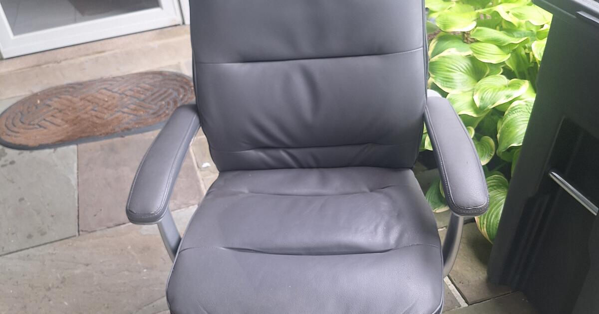 Beautyrest grey leather rolling office chair for 18 in bala cynwyd