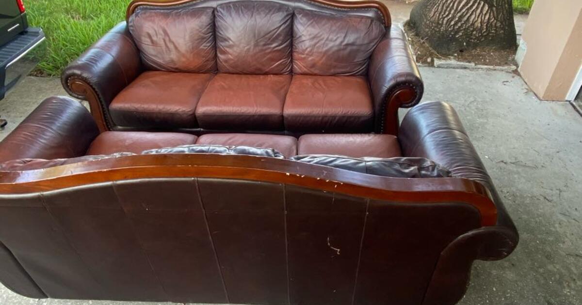 Free couches for Free in St. Petersburg, FL Finds — Nextdoor