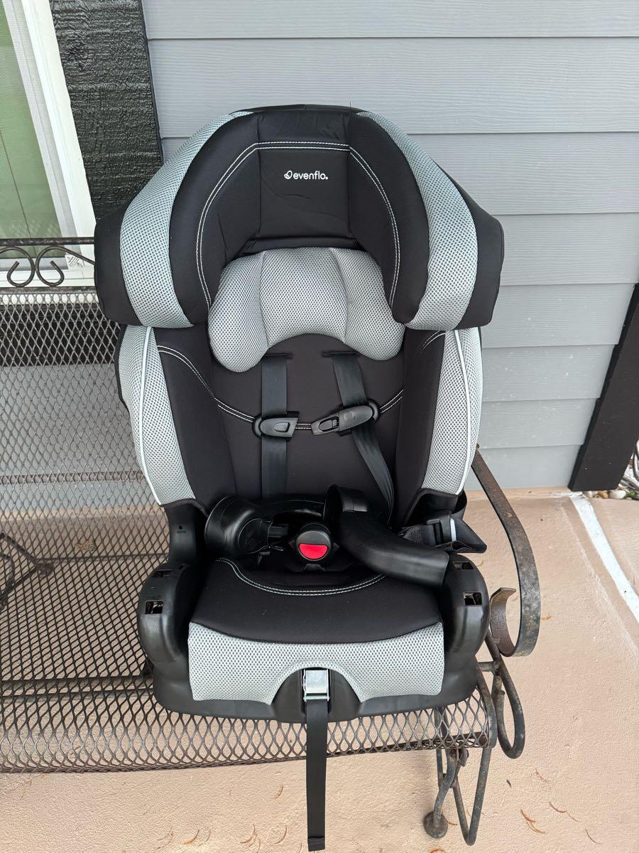 Evenflo Car Seat For Free In New Smyrna Beach, FL | For Sale & Free   Nextdoor