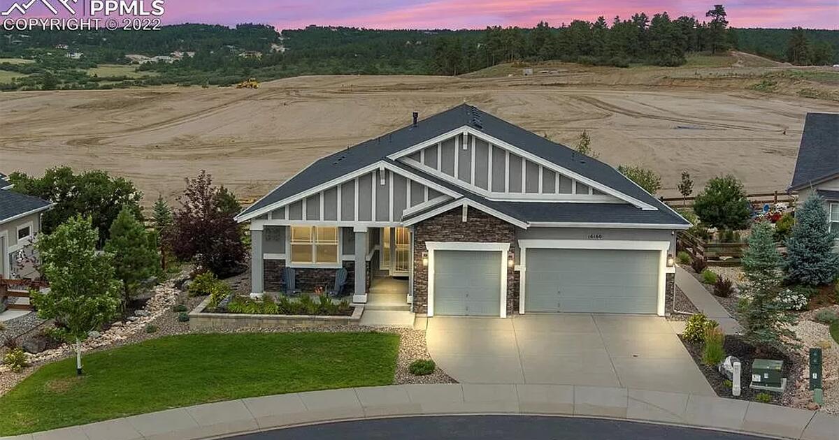 OPEN HOUSE TODAY SAT 8/27 1p4p! Gardenlevel Nokota by Vantage Homes