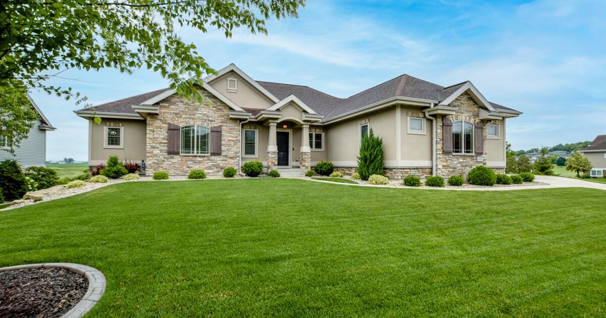 Waunakee Home for Sale for 829900 in Verona, WI For Sale & Free — Nextdoor