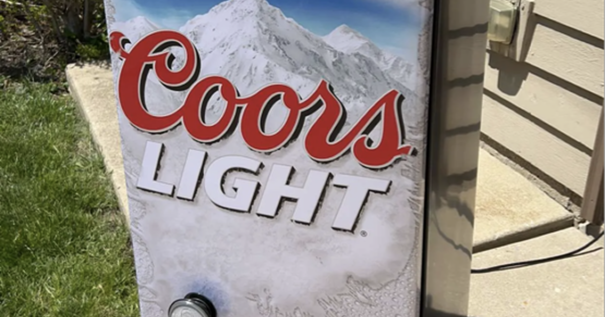Coors Light Refresherator for 350 in Naperville, IL For Sale & Free
