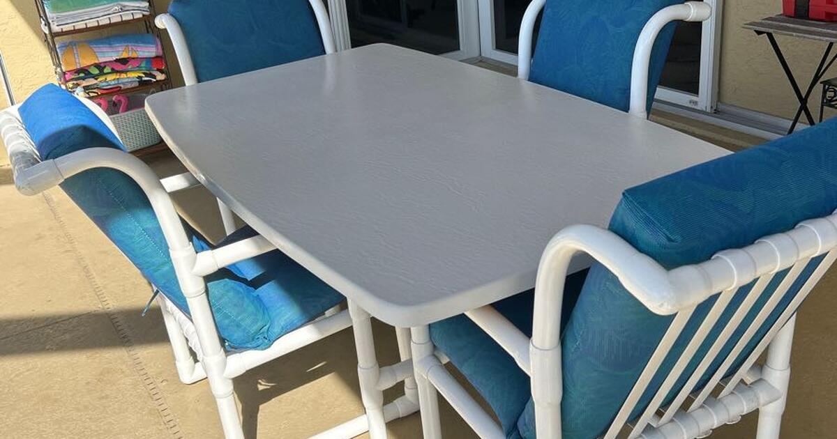 PVC Outdoor Pool /Patio table & chairs for 100 in Rotonda West, FL