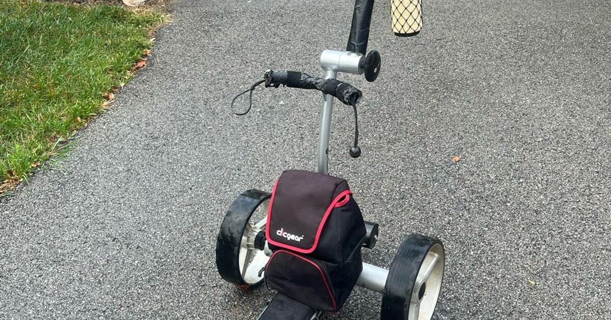 REDUCED!!! Spitzer RL 150 lithium powered remote control electric golf caddy for 300 in