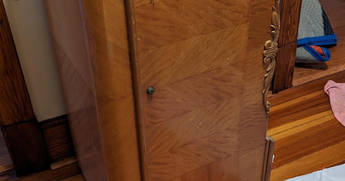 FREE beautiful Lane cedar chest for Free in Northampton, MA Finds