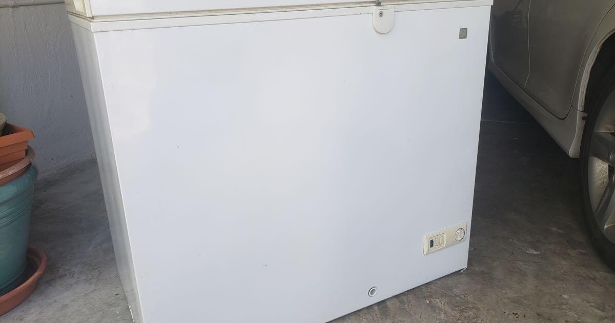 GE 7 Cu. Ft. Chest Freezer for Free in Naples, FL Finds — Nextdoor