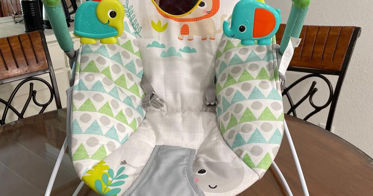 Bright starts baby bouncer for 5 in Benbrook, TX For Sale & Free — Nextdoor