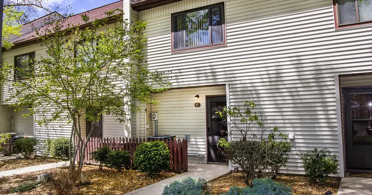 Rental house 81 Wilshire Height Dr., FFG available now for 1200 in