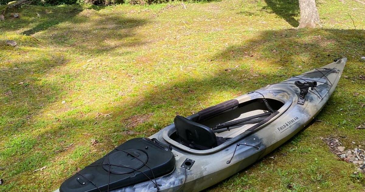 Field stream eagle run 12 fishing kayak call or text 419 340 1111