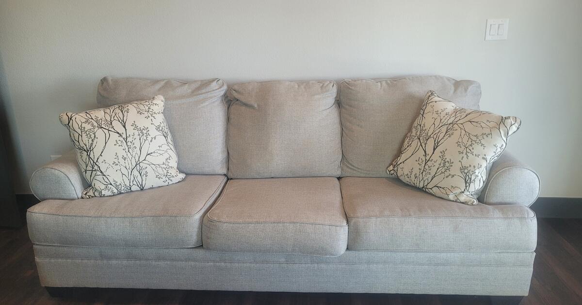Designer couch from Ashley Furniture for sale for 250 in Horseshoe Bay