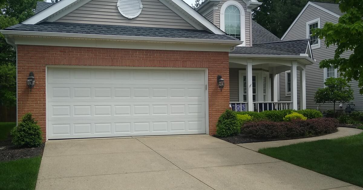 Cluster home Strongsville for sale for 275000 in Strongsville, OH