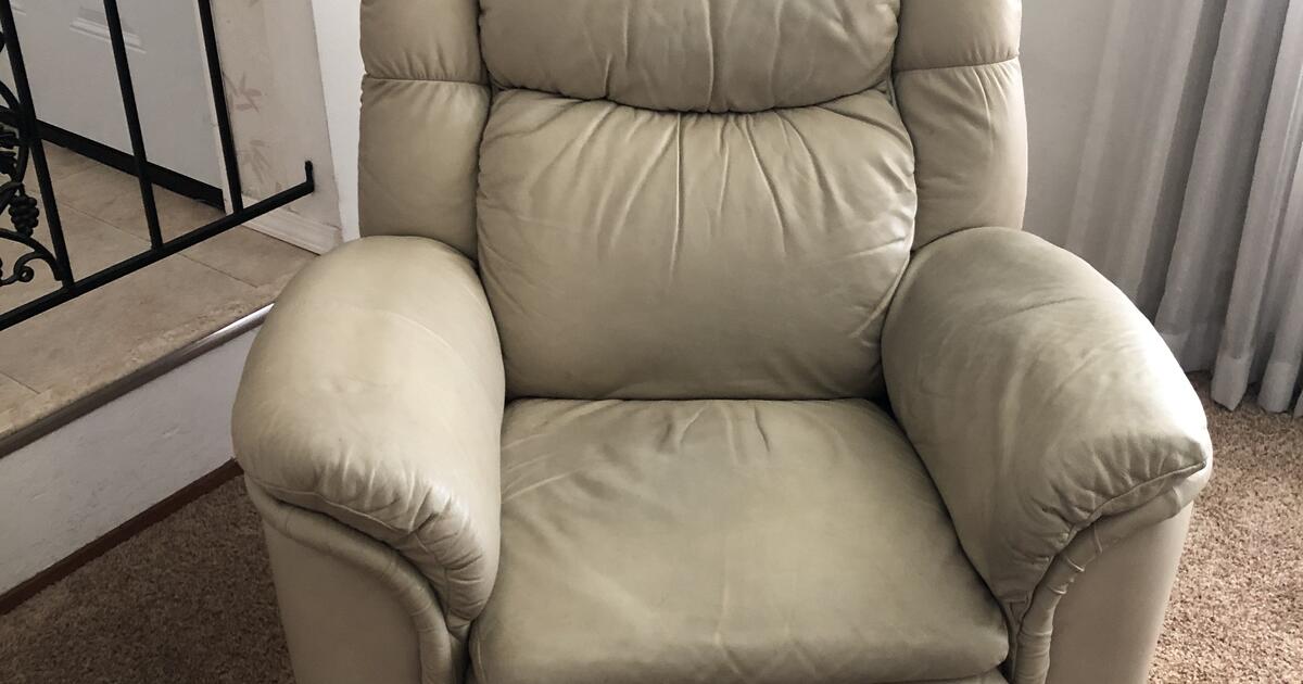 Leather recliner for Free in Lafayette, CA Finds — Nextdoor